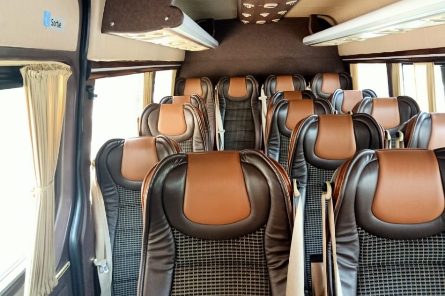 Minibus 16-17 places