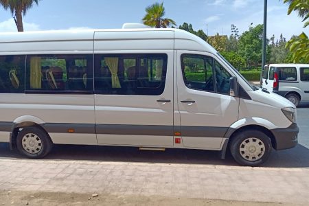 Minibus 16-17 places